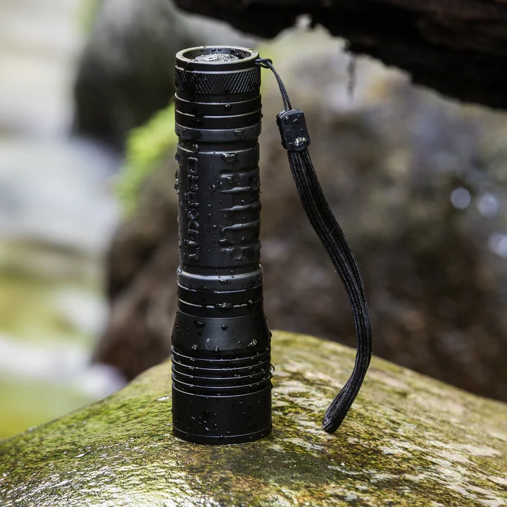 Bright 550 Lumen LED Handheld Flashlight