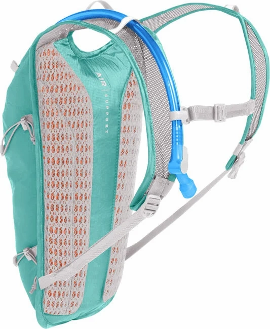 Classic Light 70oz Hydration Pack