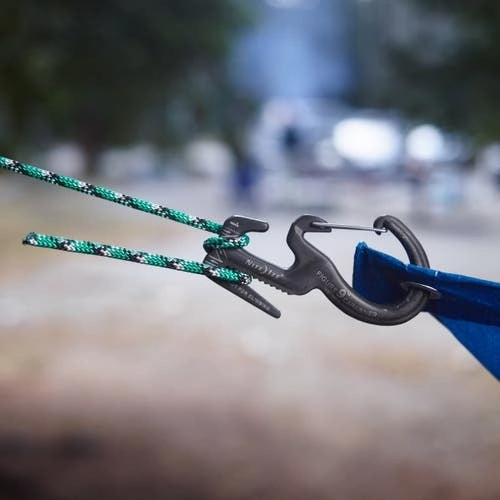 Figure 9 Carabiner Rope Tightener