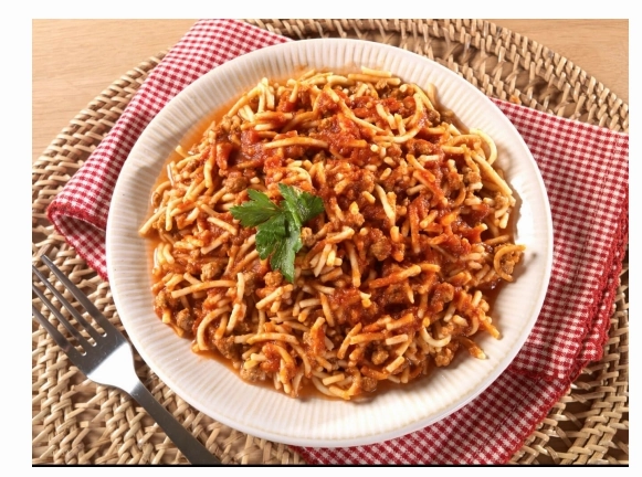 Spaghetti w/ Meat Sauce